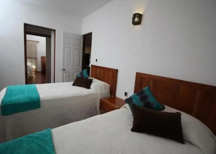 Hotel Villa Blanca Suites