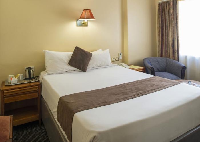 New Ambassador Hotel