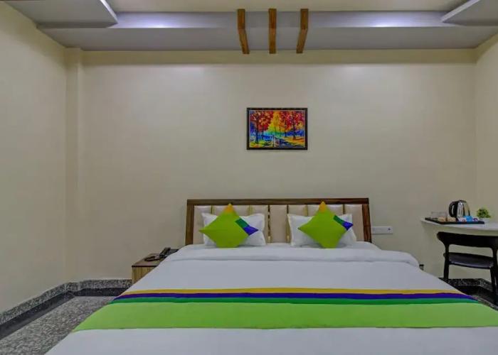Treebo Royal, Chandrapur