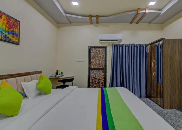Treebo Royal, Chandrapur