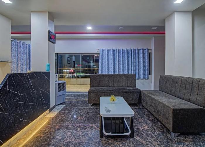Treebo Royal, Chandrapur