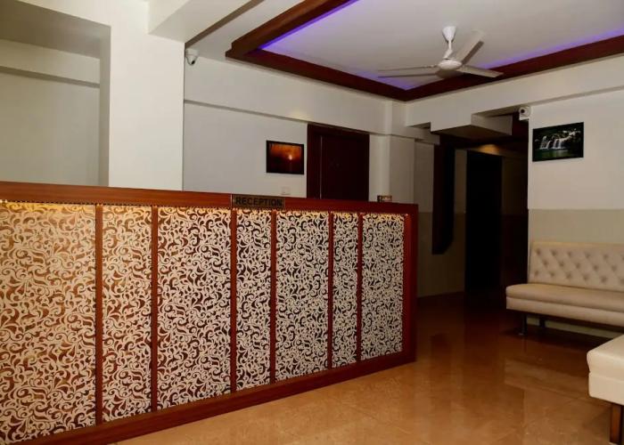 Hotel Monarch Center Point near Dahanu Beach, Bordi
