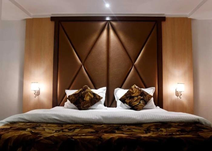 Hotel Monarch Center Point near Dahanu Beach, Bordi