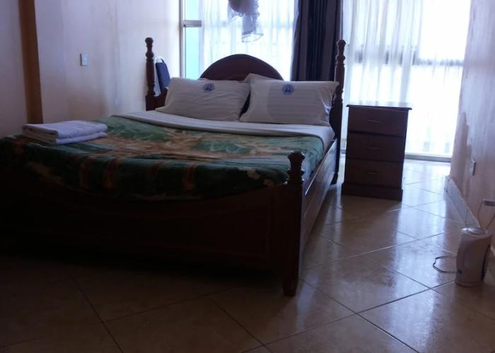 Pauline Hotel