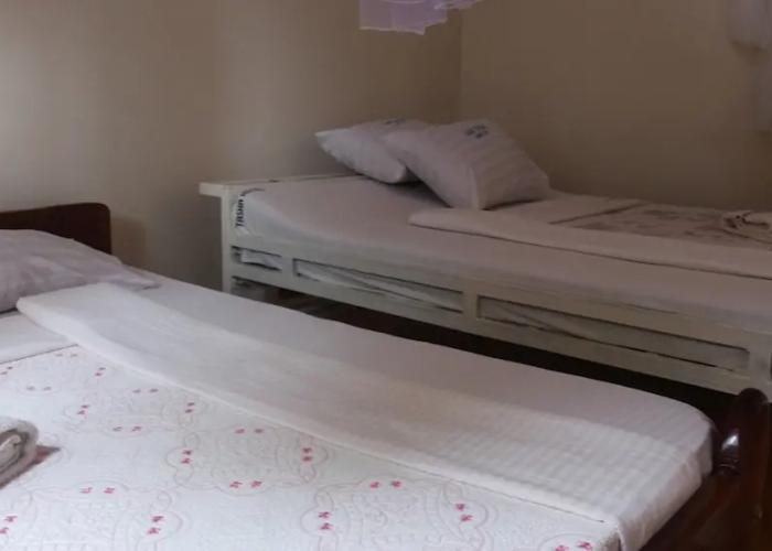 Lira Tasha Hotel