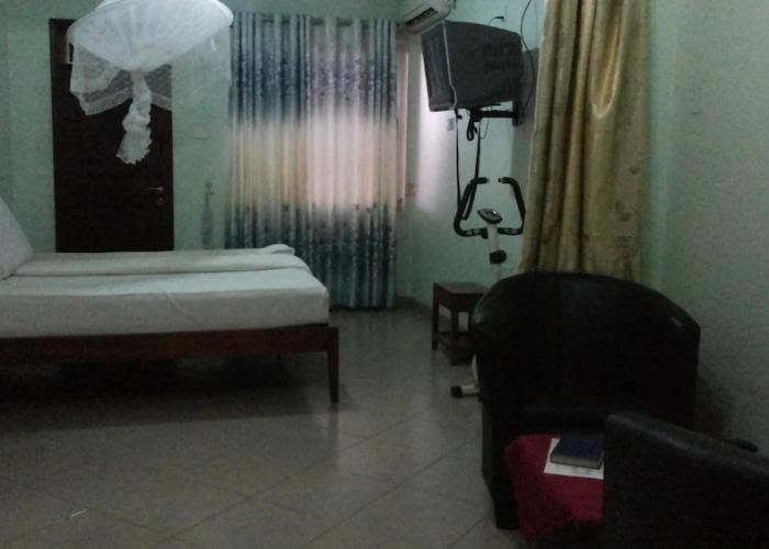 DaysInn Hotel