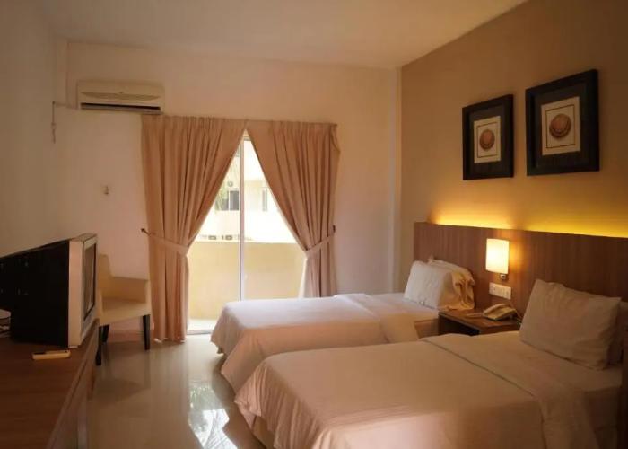 Rompin Beach Resorts