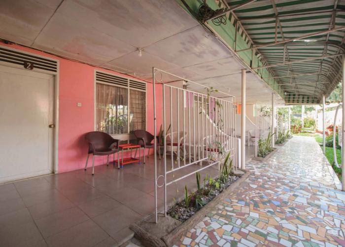 RedDoorz Syariah near Jalan Asahan Pematang Siantar