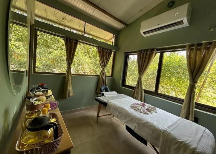Tadoba Jungle Camp