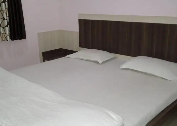 Hotel Amit Plaza