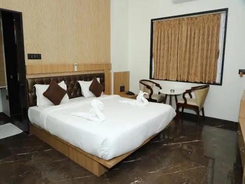 Hotel Chandradeep Regency