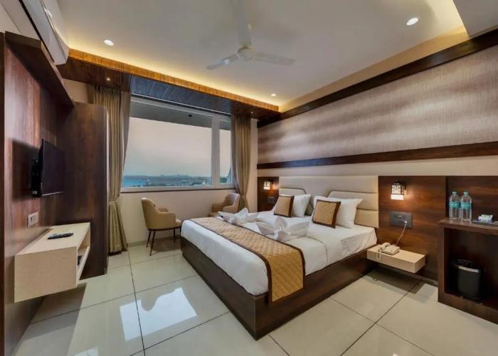 Golden Leaf Resort