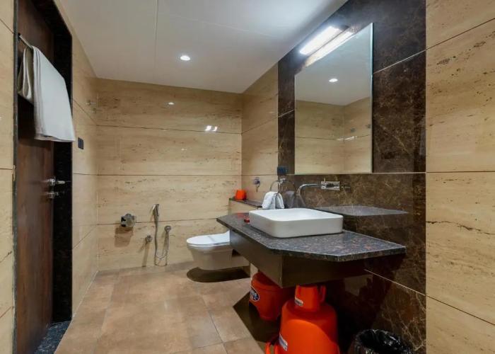 Golden Leaf Resort