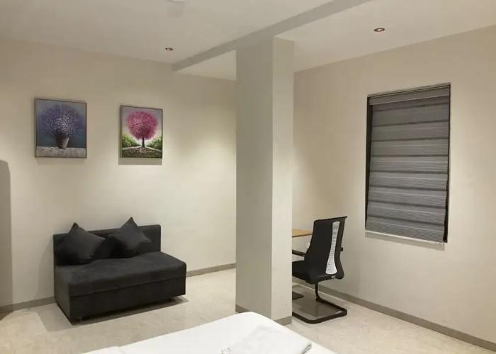 Hotel Govind Regency