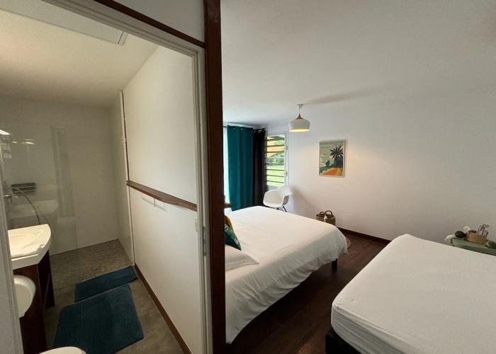 Poé Côté Lagon Beach Bungalows