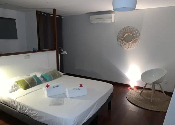 Poé Côté Lagon Beach Bungalows
