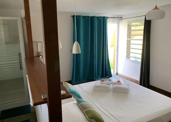 Poé Côté Lagon Beach Bungalows
