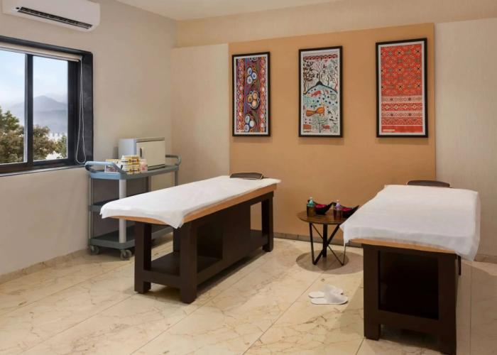 Ramada Encore by Wyndham Statue of Unity