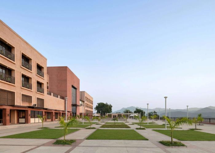 Ramada Encore by Wyndham Statue of Unity