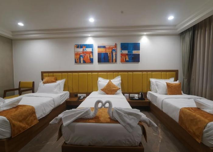 Hotel Stature Inn