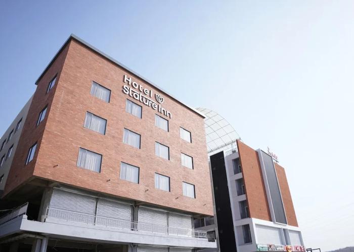 Hotel Stature Inn