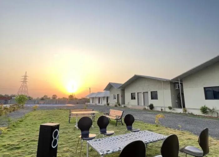 Unity Sunrise Resort - Statue of Unity Kevadia