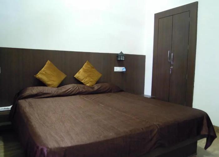 Hotel Grand Barrack