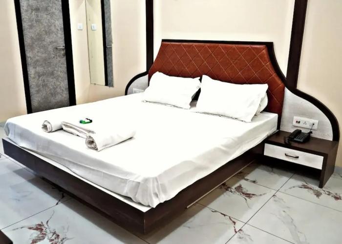 Hotel Shubhaarambh Khandwa