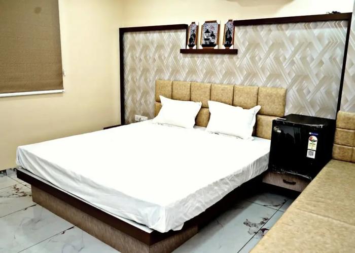 Hotel Shubhaarambh Khandwa