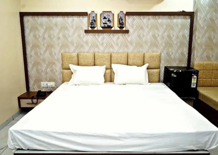 Hotel Shubhaarambh Khandwa