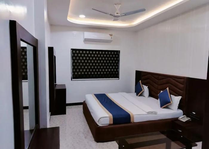 Hotel Om