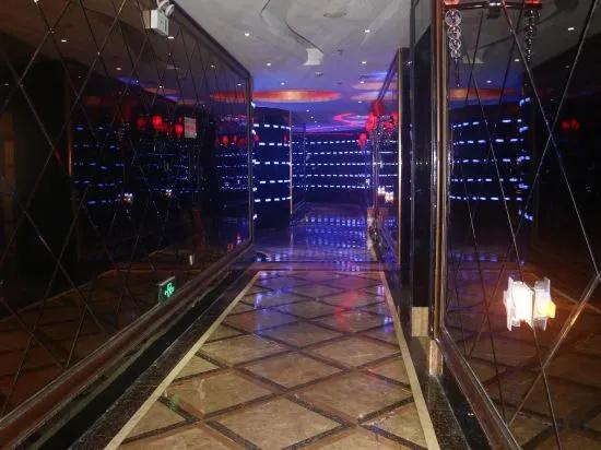 фото Guowei Hotel
