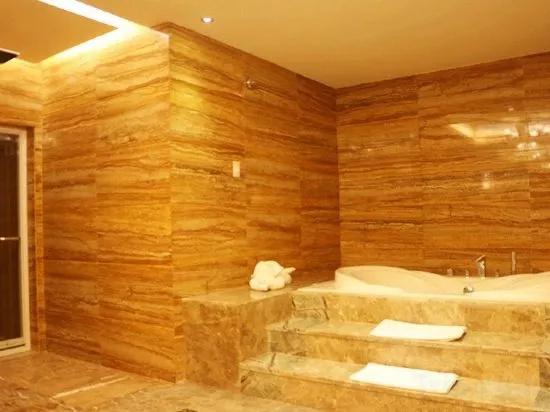 фото Guowei Hotel