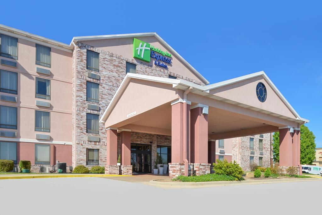 Holiday Inn Express Hotel & Suites Harrison by IHG