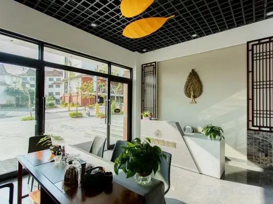Jizhu Holiday Apartment (Menghai Mengbala Store)