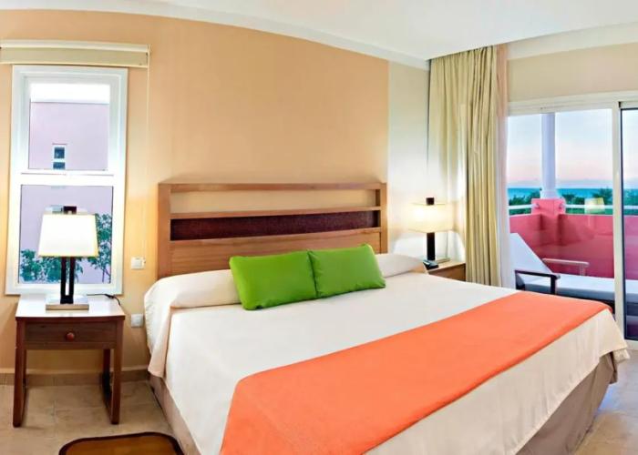 Hotel Playa Paraiso