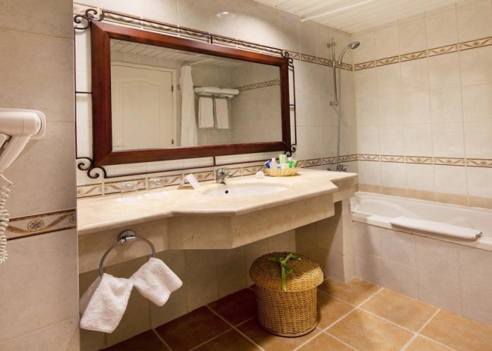 Memories Caribe Beach Resort - Adults Only  +16