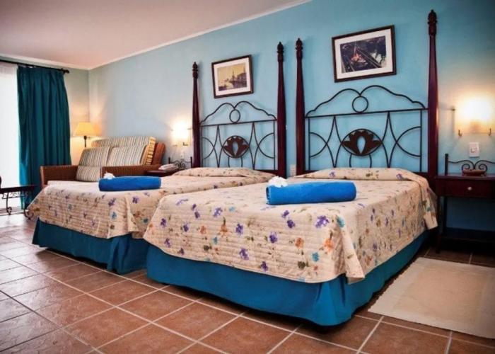 Memories Caribe Beach Resort - Adults Only  +16