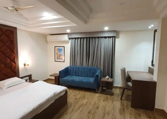 Hotel Ajanta Palace