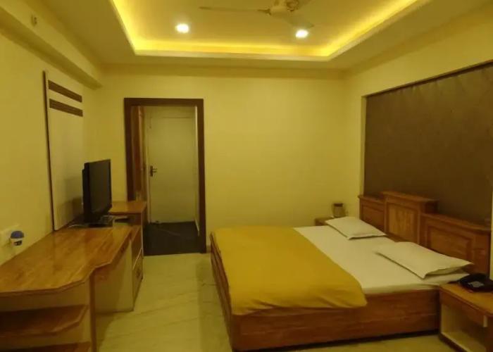 Hotel Ajanta Palace