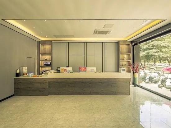 Lingyun Five Seasons Hotel