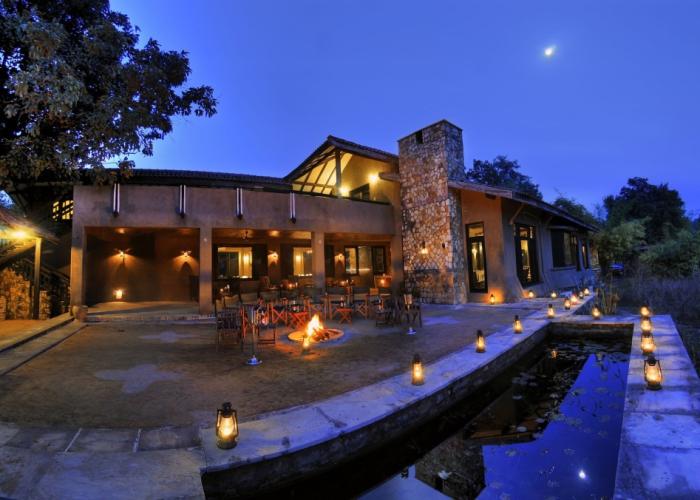 Pugdundee Safaris-king lodge Lodging house