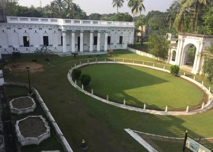 Cossimbazar Palace of the Roys Rajbari