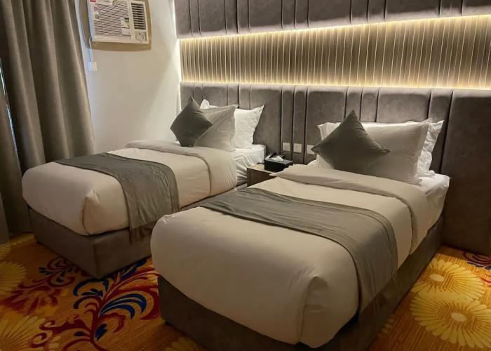 Sweet Land Hotel