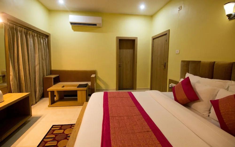 фото Riverfront Resort