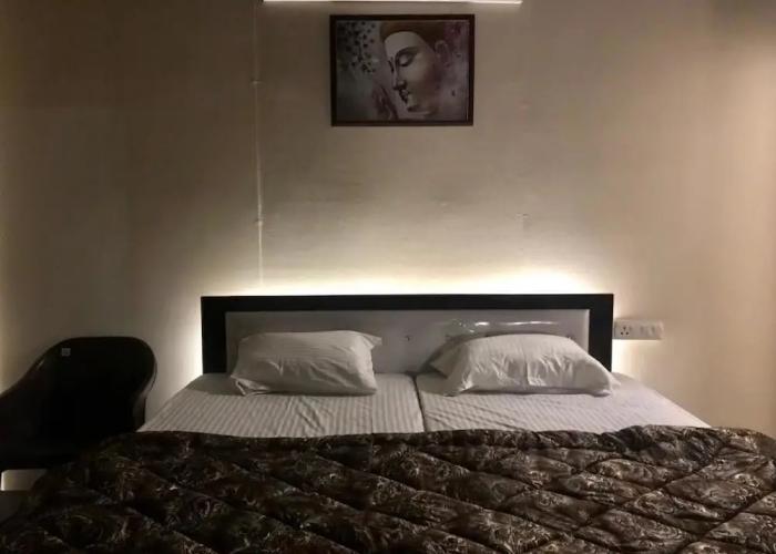 Swachh Room - Hostel