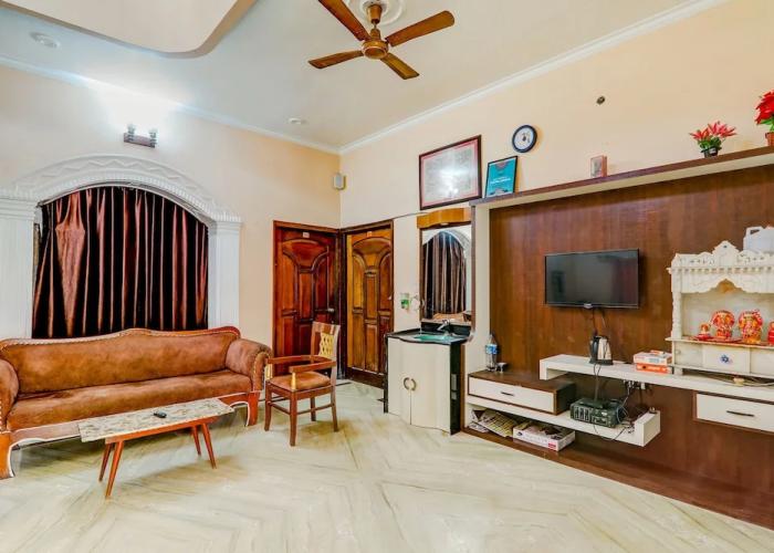 Fabhotel Raka Inn