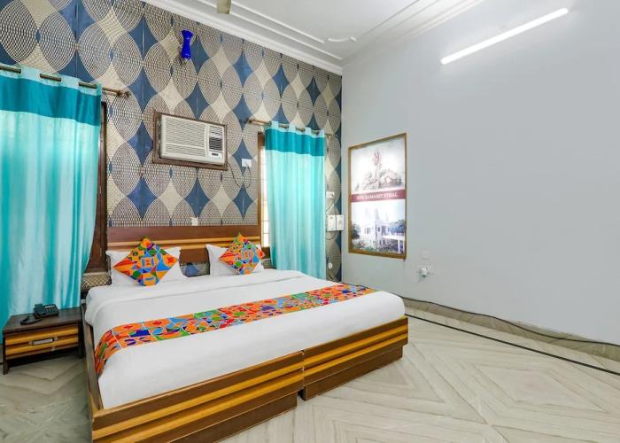 Fabhotel Raka Inn
