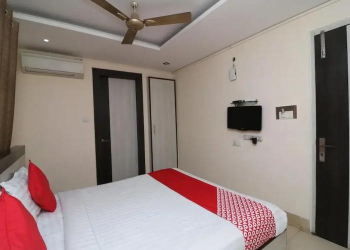 Hotel Mandiram