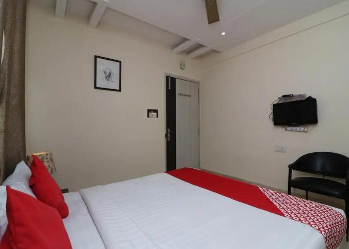 Hotel Mandiram